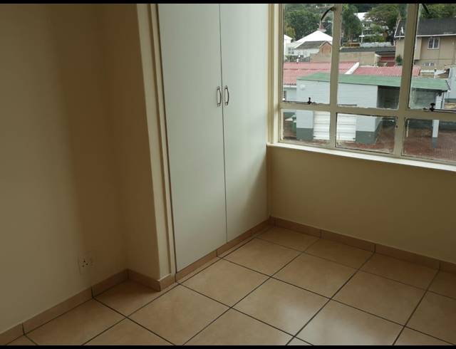 2 BEDROOM FLAT FOR SALE IN WINDERMERE